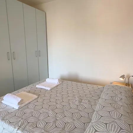 Aquaro Apartment